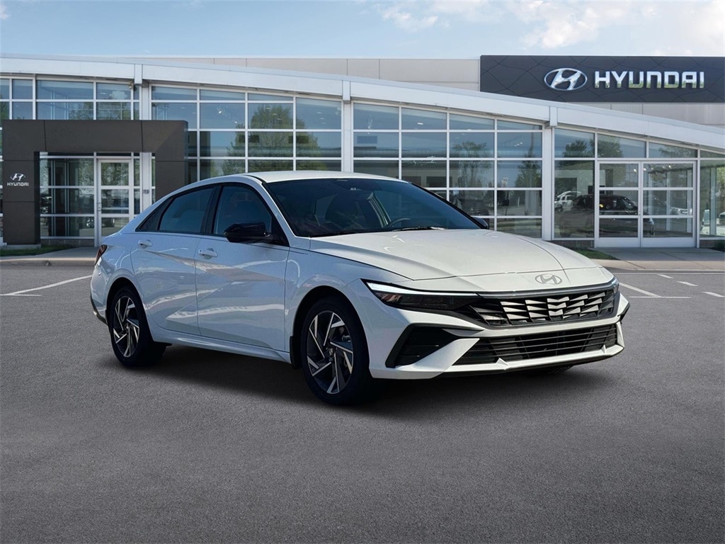 Thumbnail: 2025 Hyundai Elantra - 11