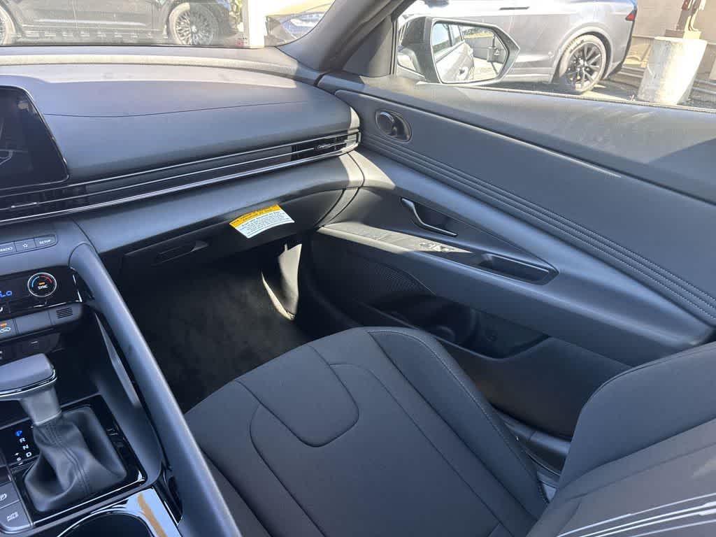 Thumbnail: 2026 Hyundai Elantra - 2