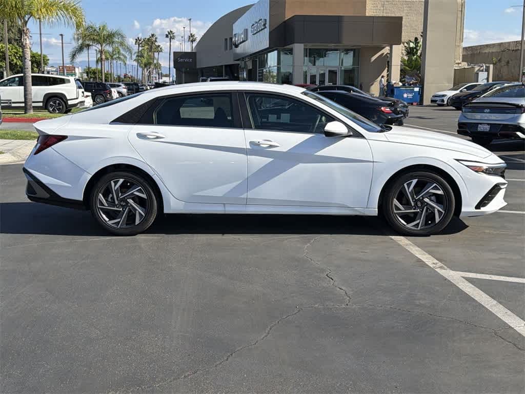 Thumbnail: 2025 Hyundai Elantra - 3