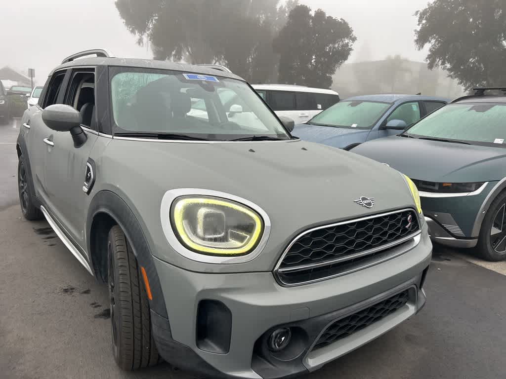 2022 MINI Countryman S's photo