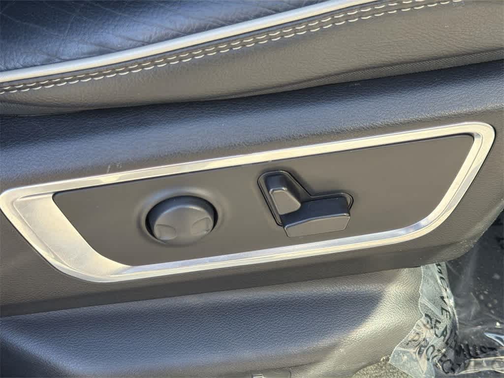 Thumbnail: 2024 RAM 1500 - 40