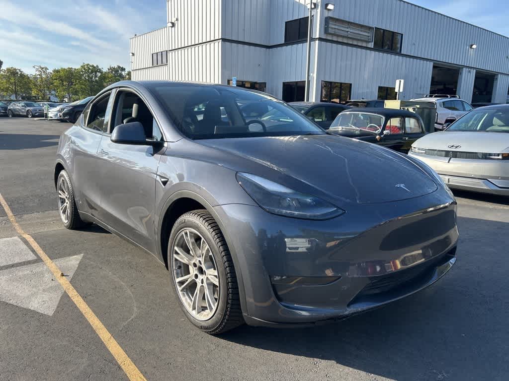 Thumbnail: 2023 Tesla Model Y - 2