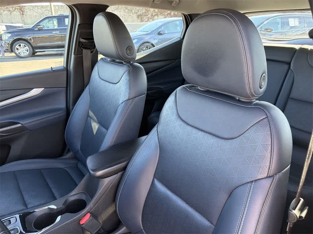 Thumbnail: 2023 Chevrolet Bolt EUV - 25