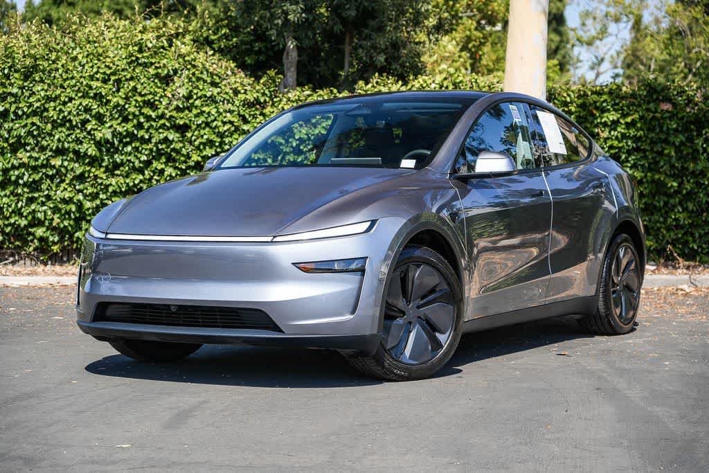 2026 Tesla Model Y Long Range Launch Series AWD's photo
