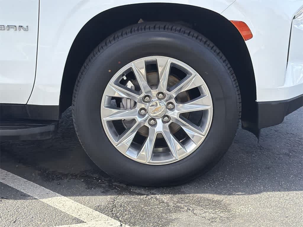 Thumbnail: 2023 Chevrolet Suburban - 45