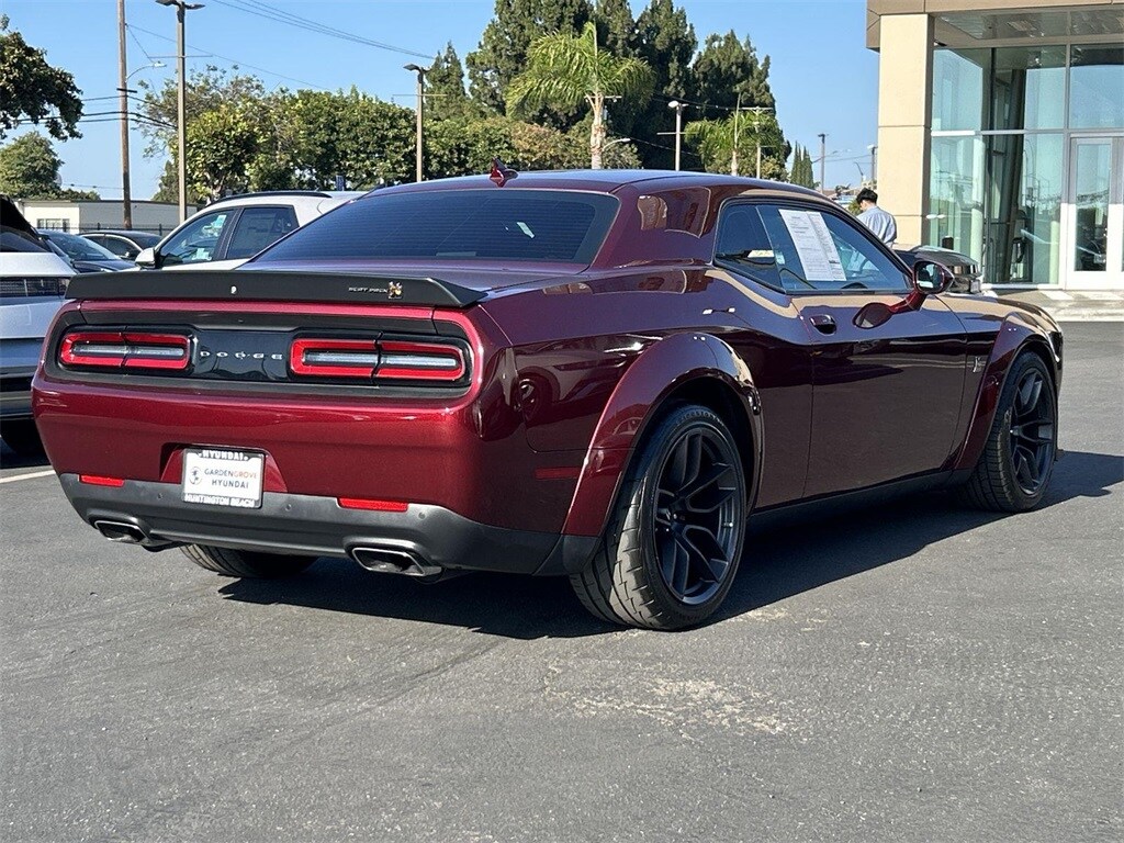 Thumbnail: 2019 Dodge Challenger - 12
