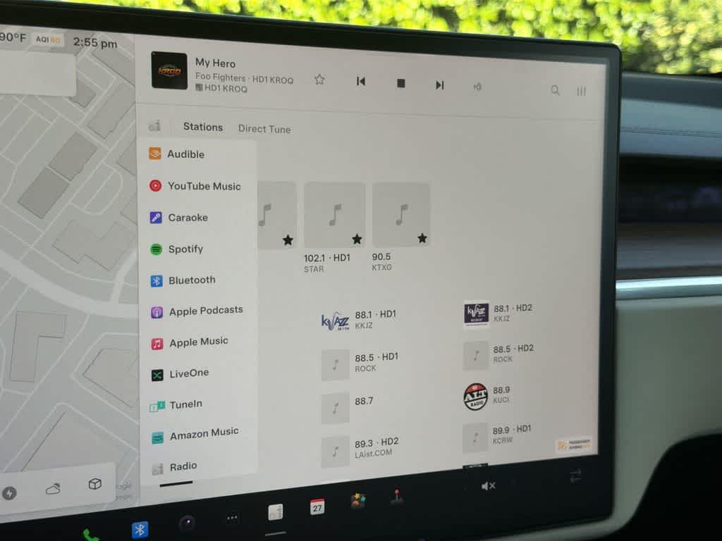 Thumbnail: 2022 Tesla Model X - 16