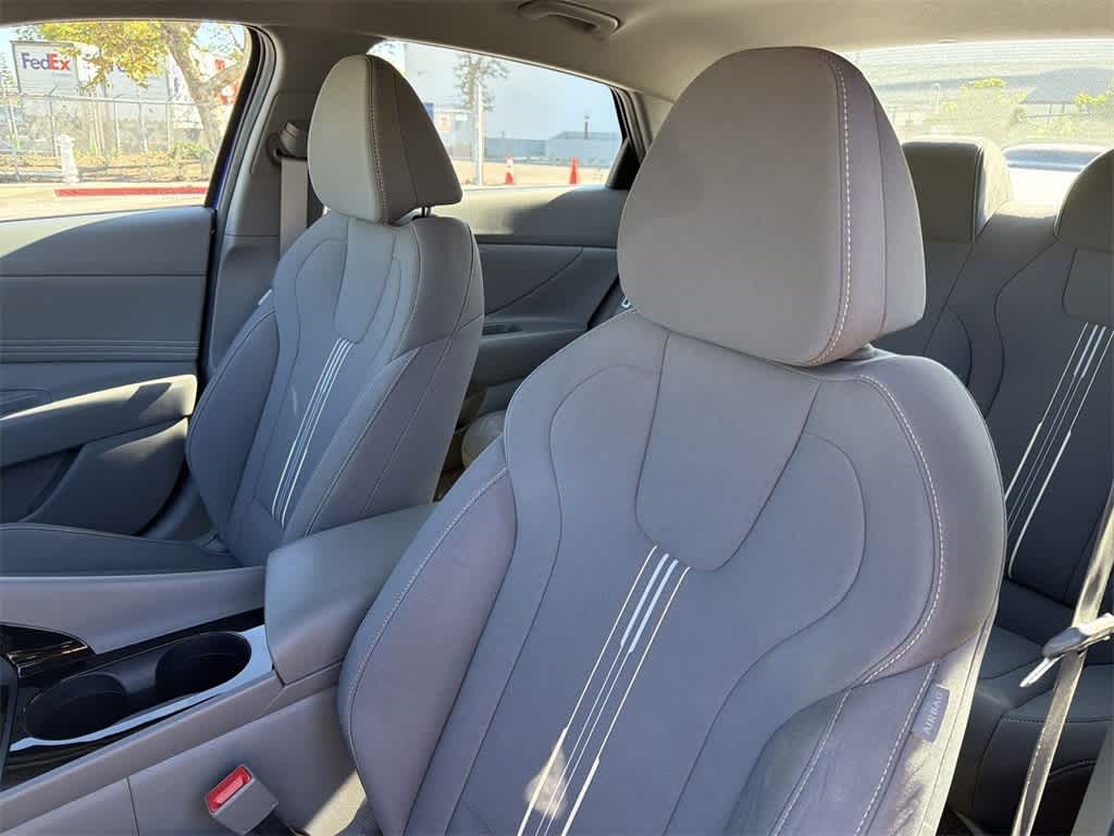 Thumbnail: 2023 Hyundai Elantra - 26