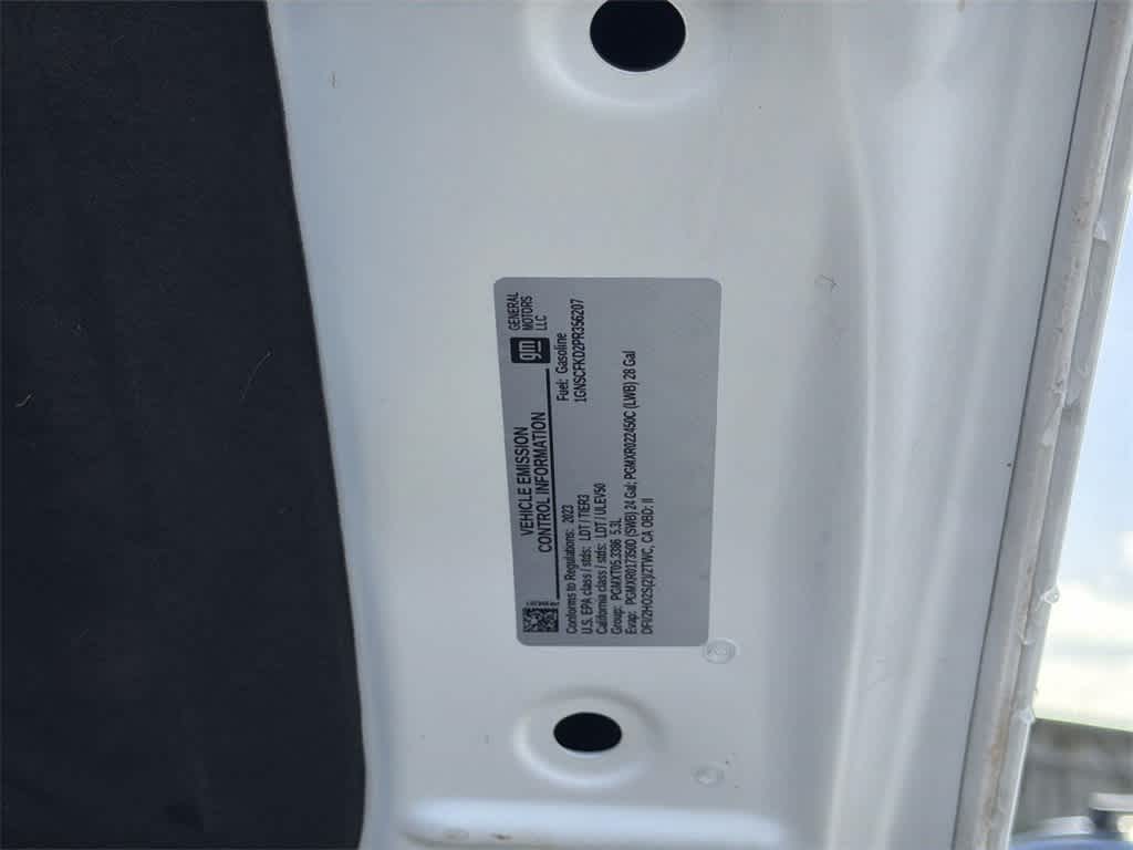 Thumbnail: 2023 Chevrolet Suburban - 9