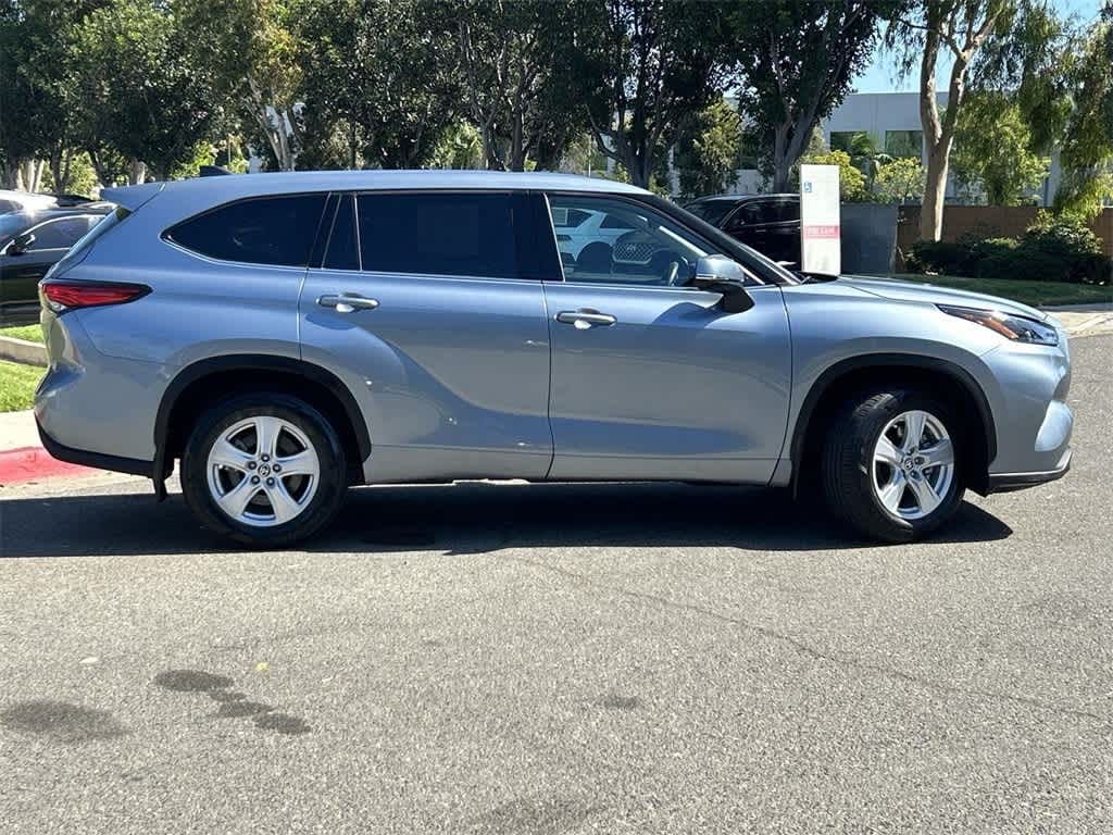 Used 2022 Toyota Highlander LE SUV