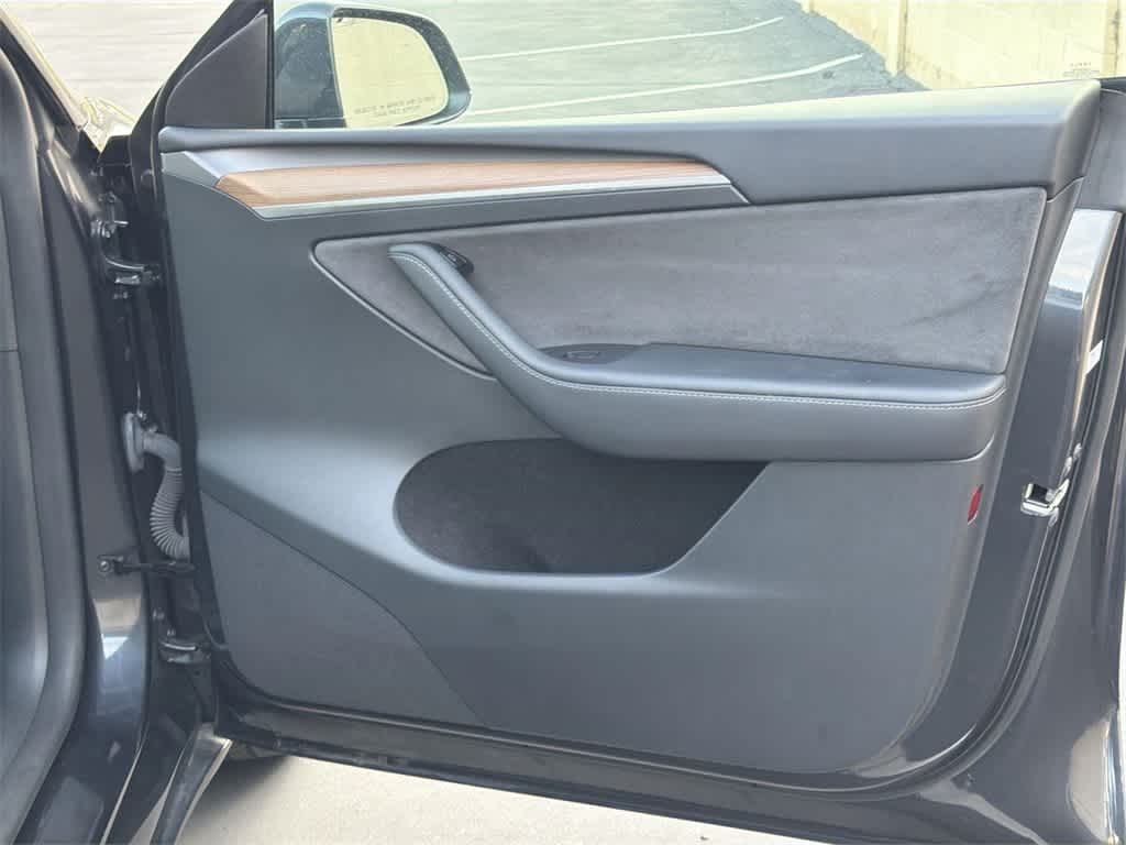 Thumbnail: 2024 Tesla Model Y - 34