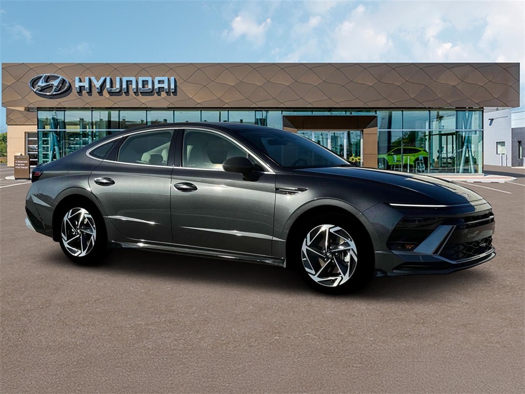 Thumbnail: 2025 Hyundai Sonata - 10