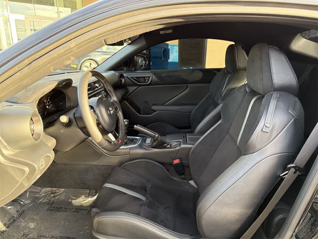 Thumbnail: 2023 Toyota GR86 - 25