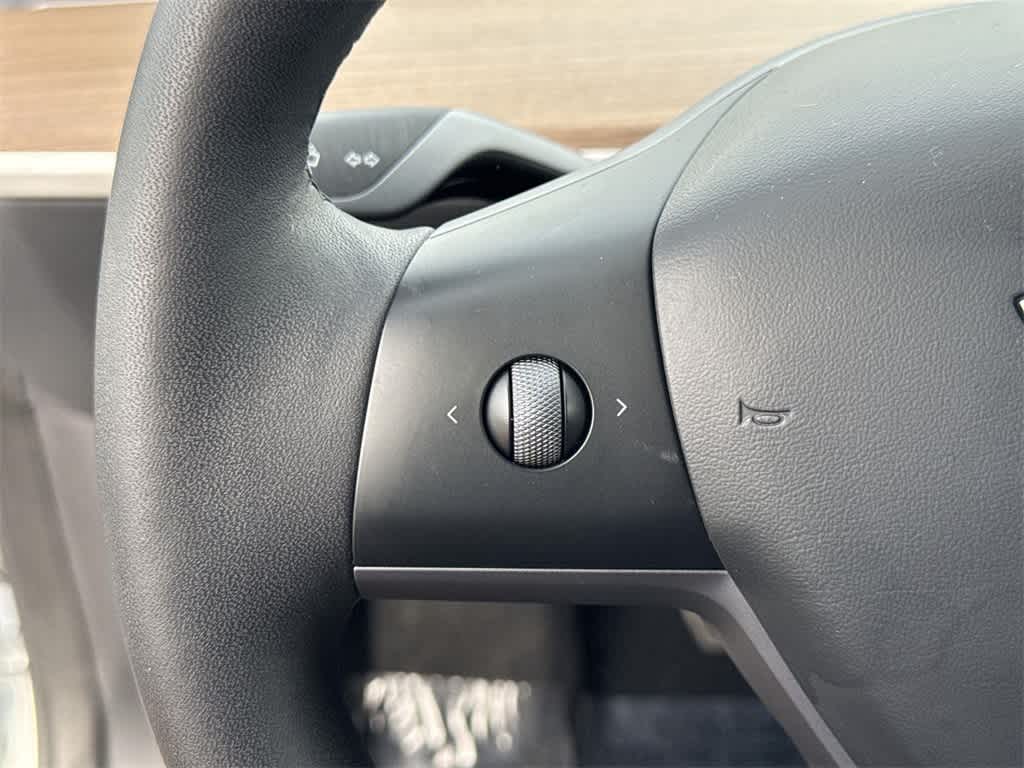 Thumbnail: 2023 Tesla Model 3 - 13