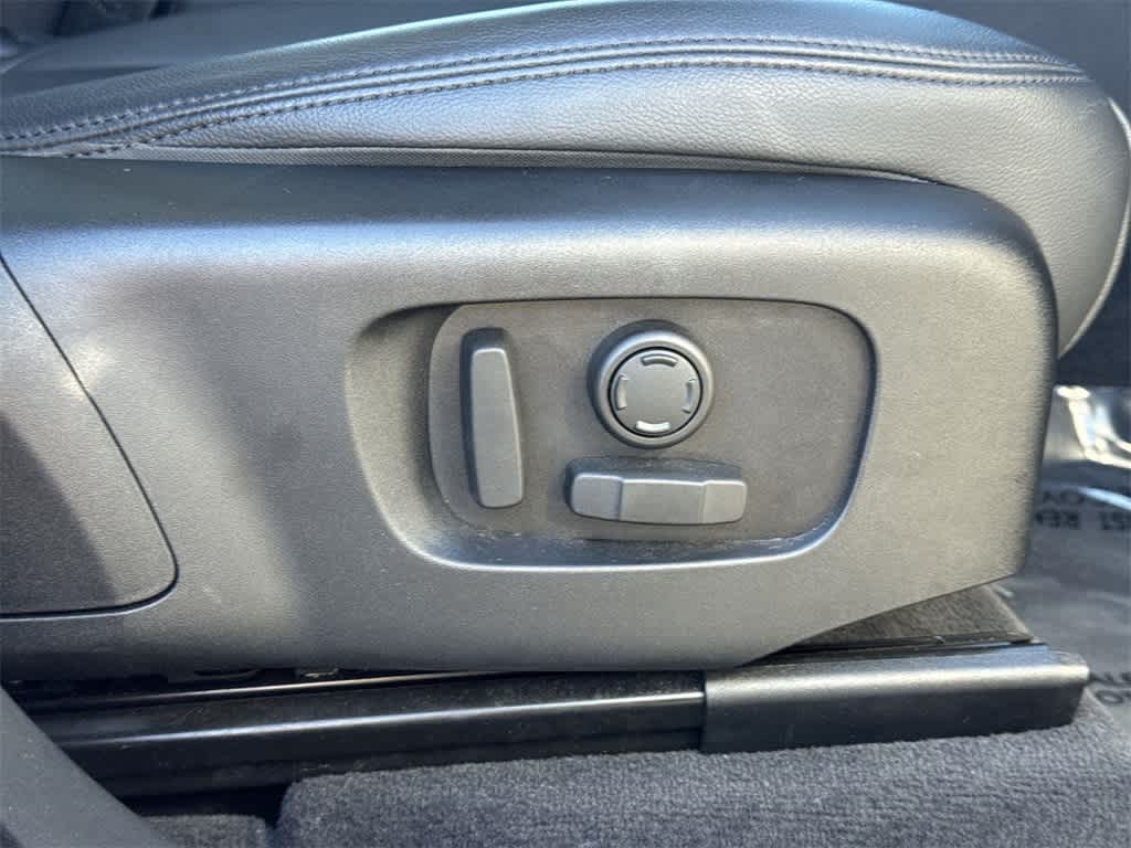 Thumbnail: 2024 Land Rover Range Rover Velar - 42