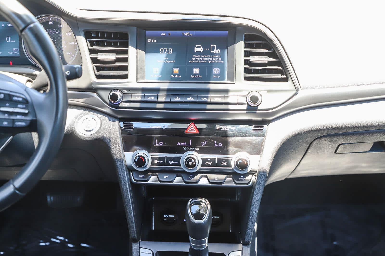 Thumbnail: 2019 Hyundai Elantra - 12