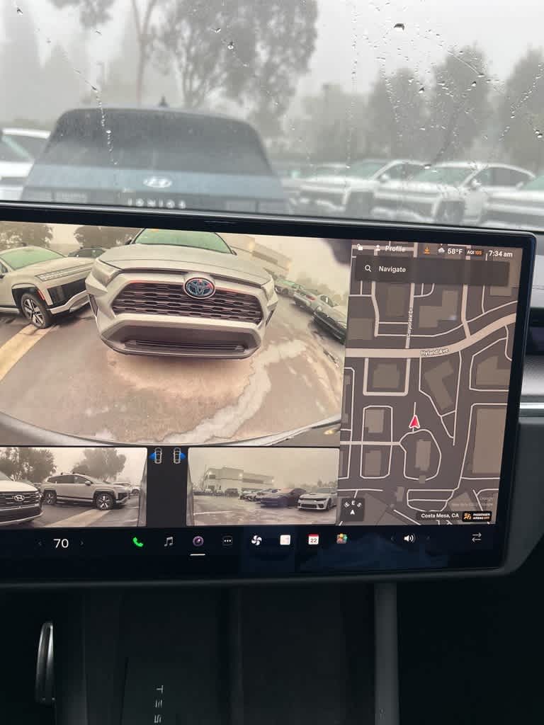 Thumbnail: 2022 Tesla Model X - 12