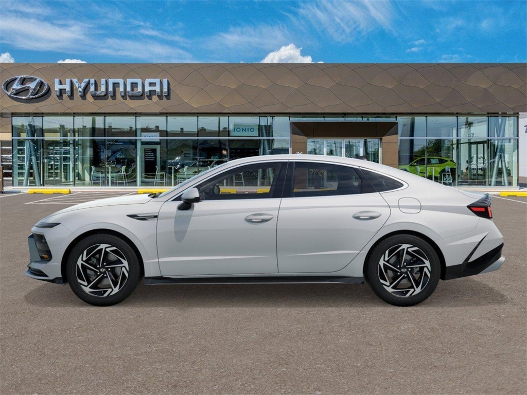 Thumbnail: 2026 Hyundai Sonata - 3