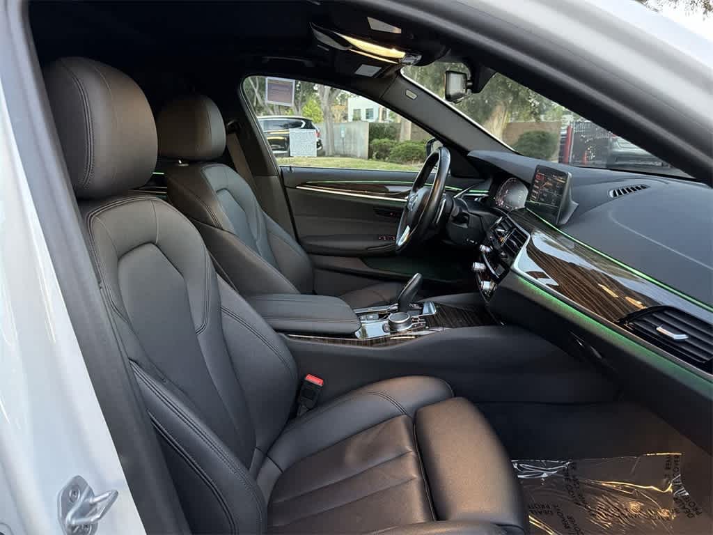 Thumbnail: 2020 BMW 5 Series - 34