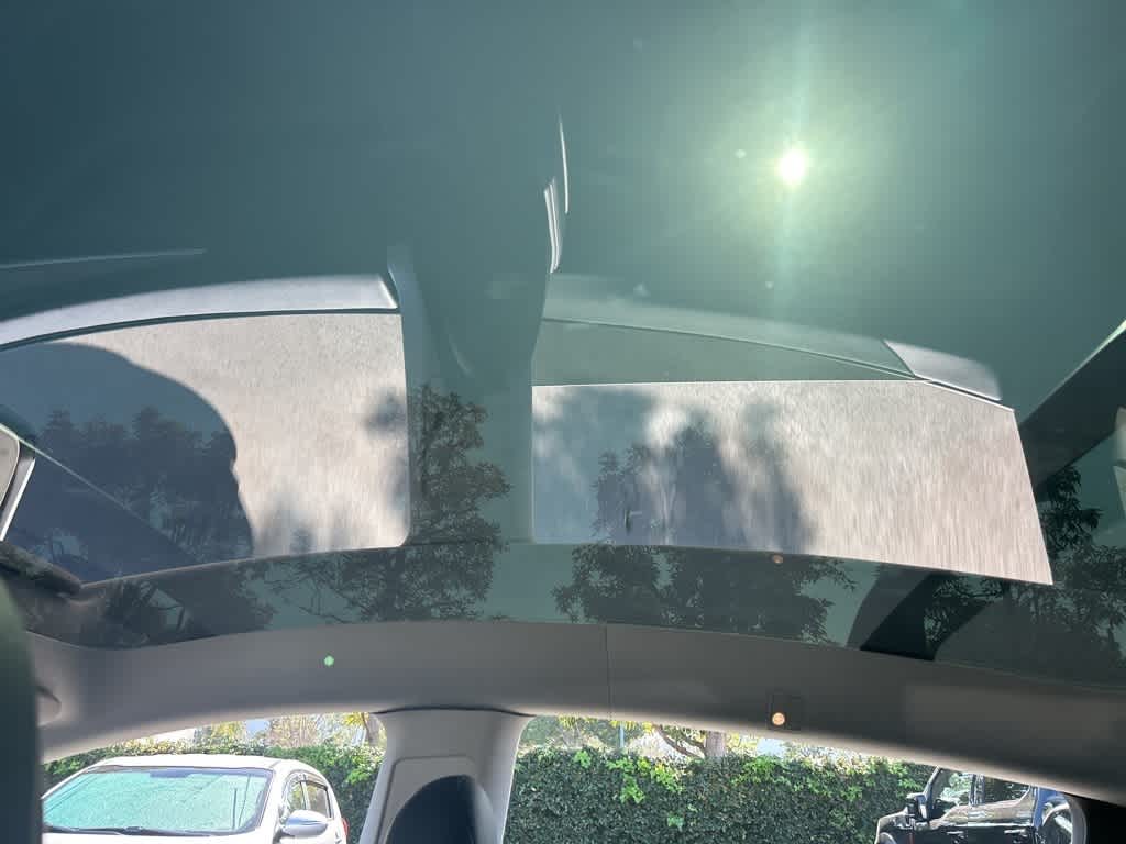 Thumbnail: 2022 Tesla Model Y - 9