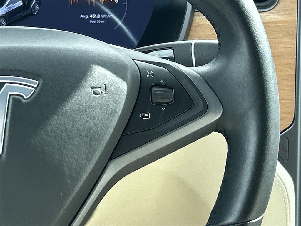Thumbnail: 2020 Tesla Model X - 15