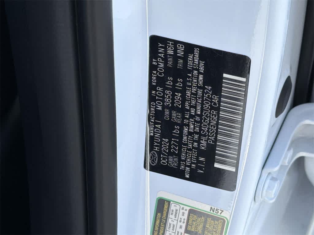 Thumbnail: 2025 Hyundai Elantra - 10