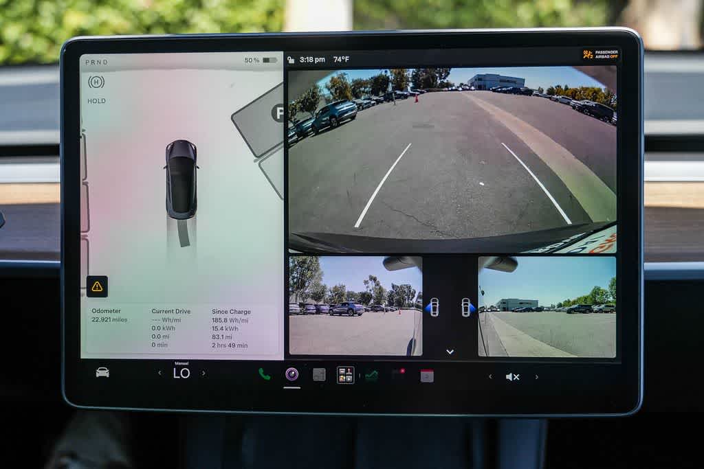 Thumbnail: 2023 Tesla Model 3 - 22
