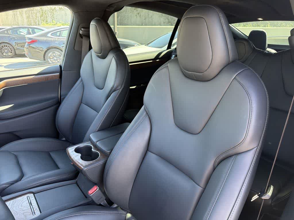 Thumbnail: 2020 Tesla Model X - 28