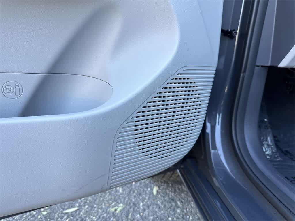 Thumbnail: 2025 Hyundai Kona - 32