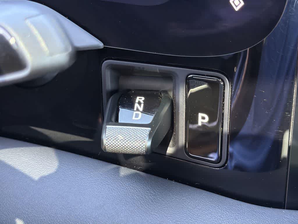 Thumbnail: 2023 Porsche Taycan - 18