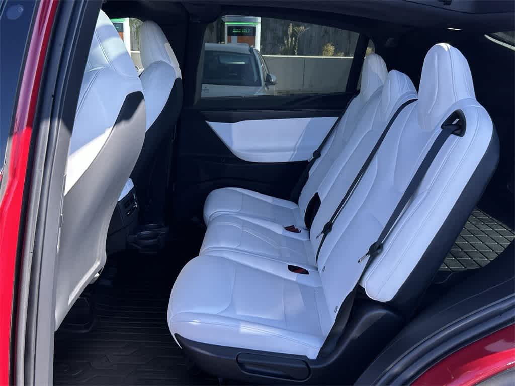 Thumbnail: 2021 Tesla Model X - 42