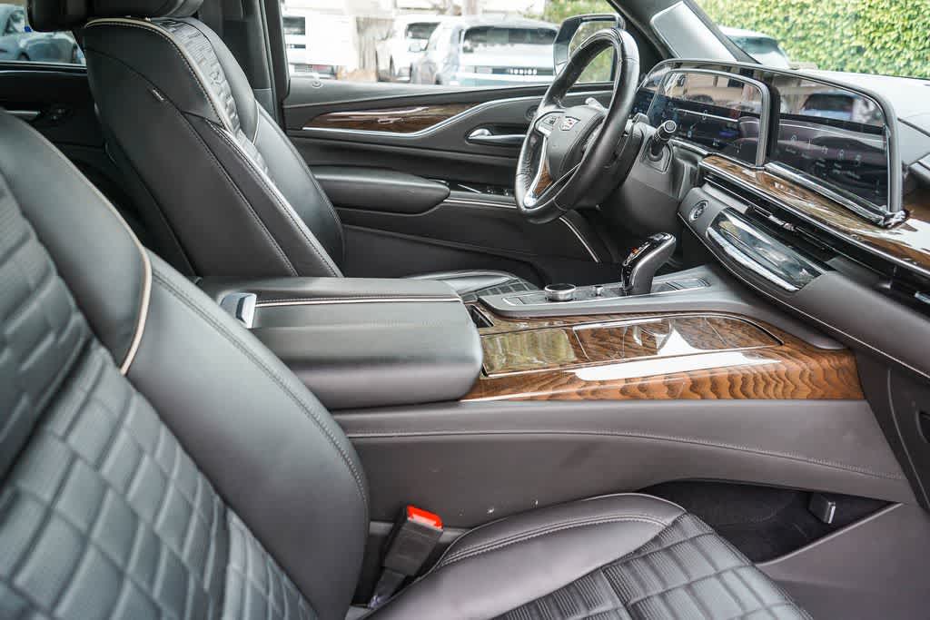 Thumbnail: 2023 Cadillac Escalade - 16
