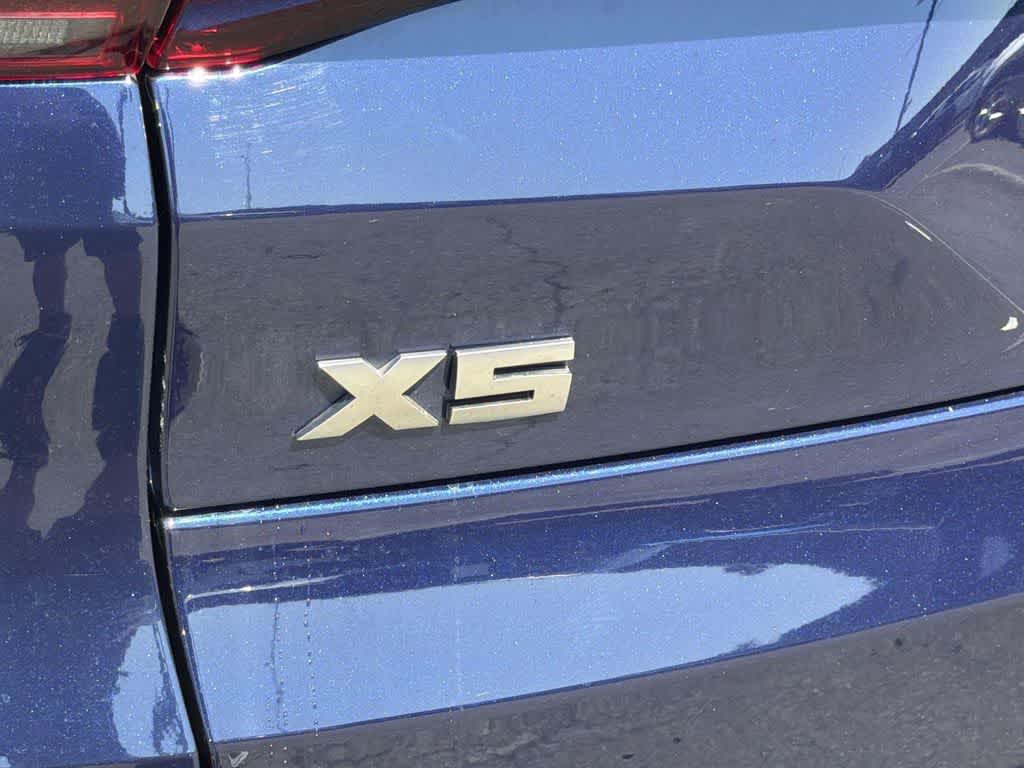 Thumbnail: 2021 BMW M5 - 33