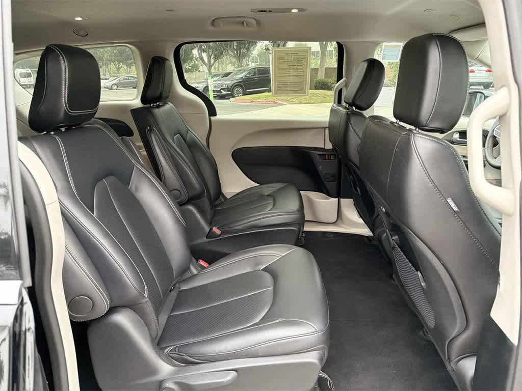 Thumbnail: 2024 Chrysler Pacifica - 33