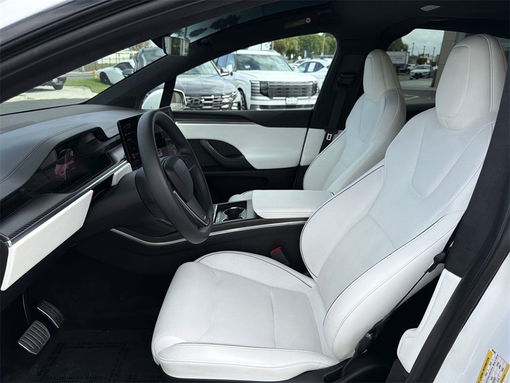 Thumbnail: 2023 Tesla Model X - 26