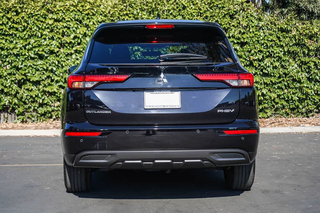 Thumbnail: 2025 Mitsubishi Outlander - 5