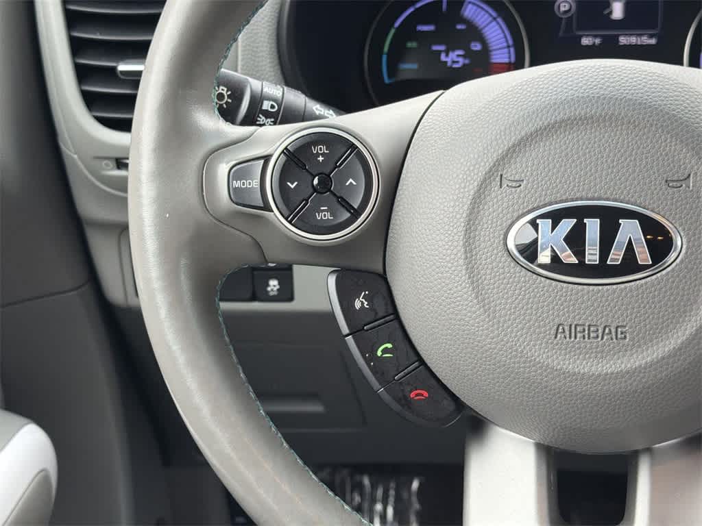 Thumbnail: 2017 Kia Soul EV - 13