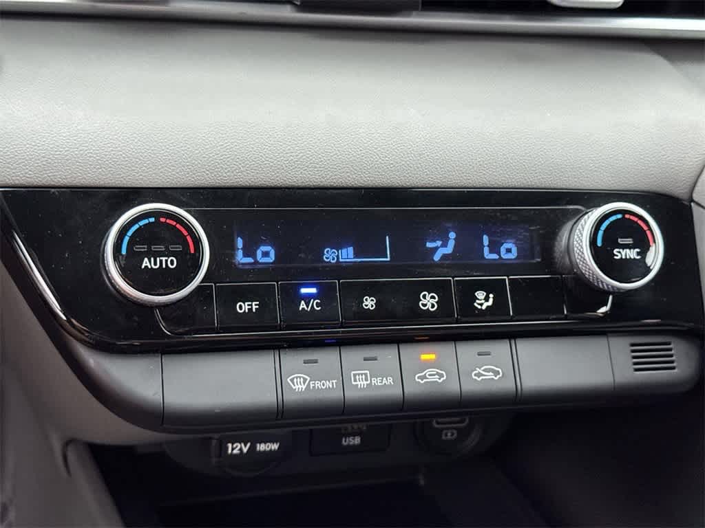 Thumbnail: 2023 Hyundai Elantra - 16