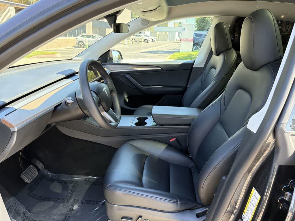 Thumbnail: 2025 Tesla Model Y - 26