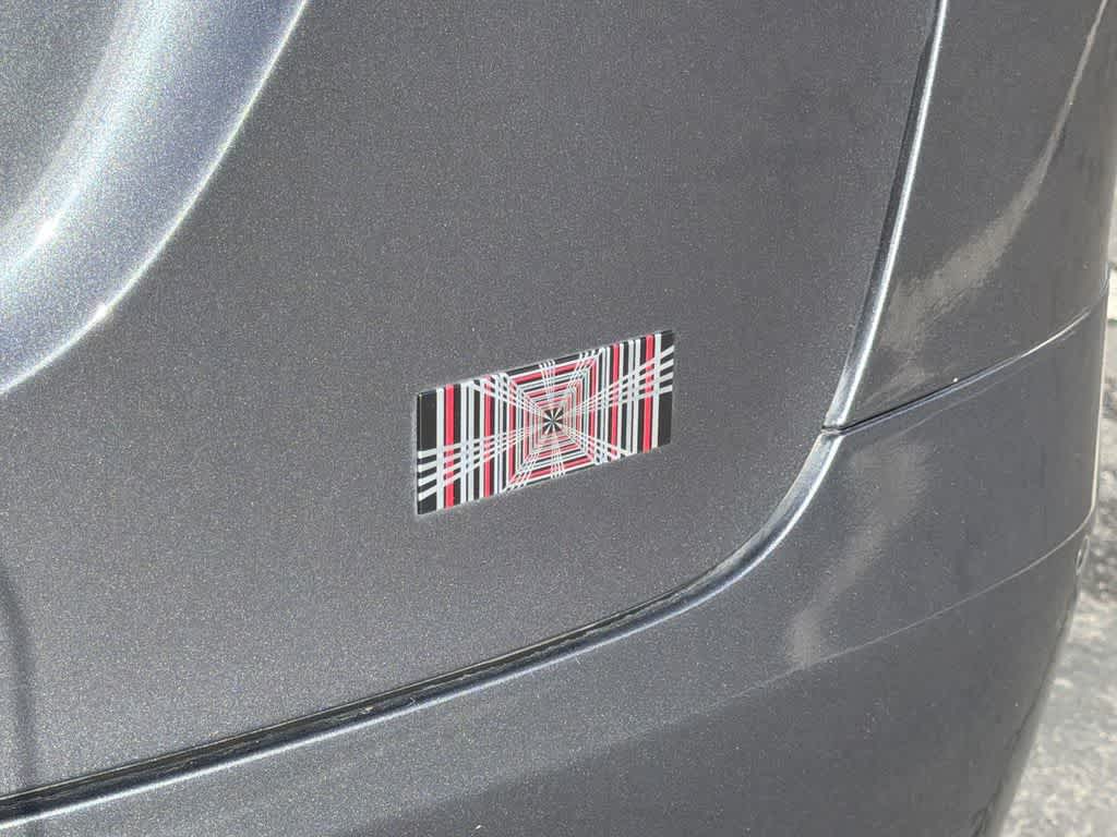 Thumbnail: 2022 Tesla Model X - 33