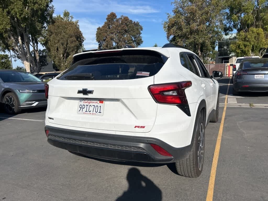 Used 2025 Chevrolet Trax 2RS SUV
