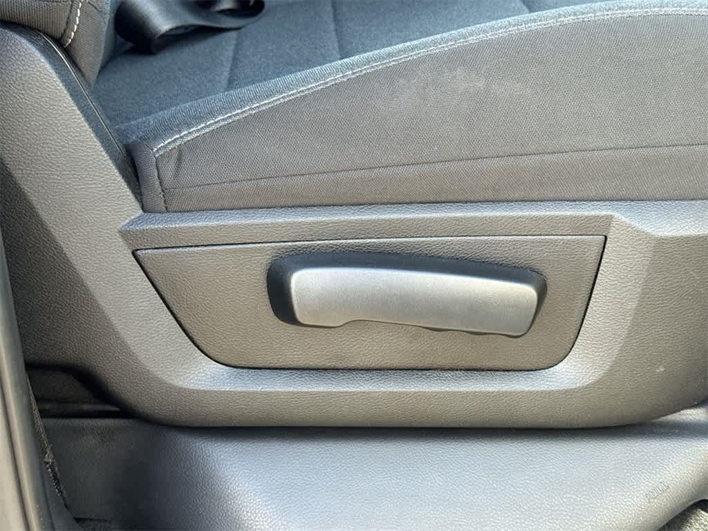 Thumbnail: 2024 RAM 1500 Classic - 40