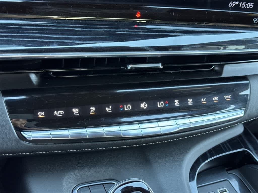 Thumbnail: 2023 Cadillac Escalade - 17