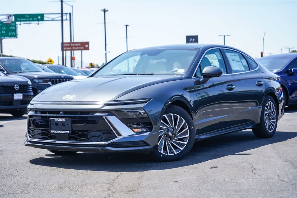 Thumbnail: 2026 Hyundai Sonata - 1
