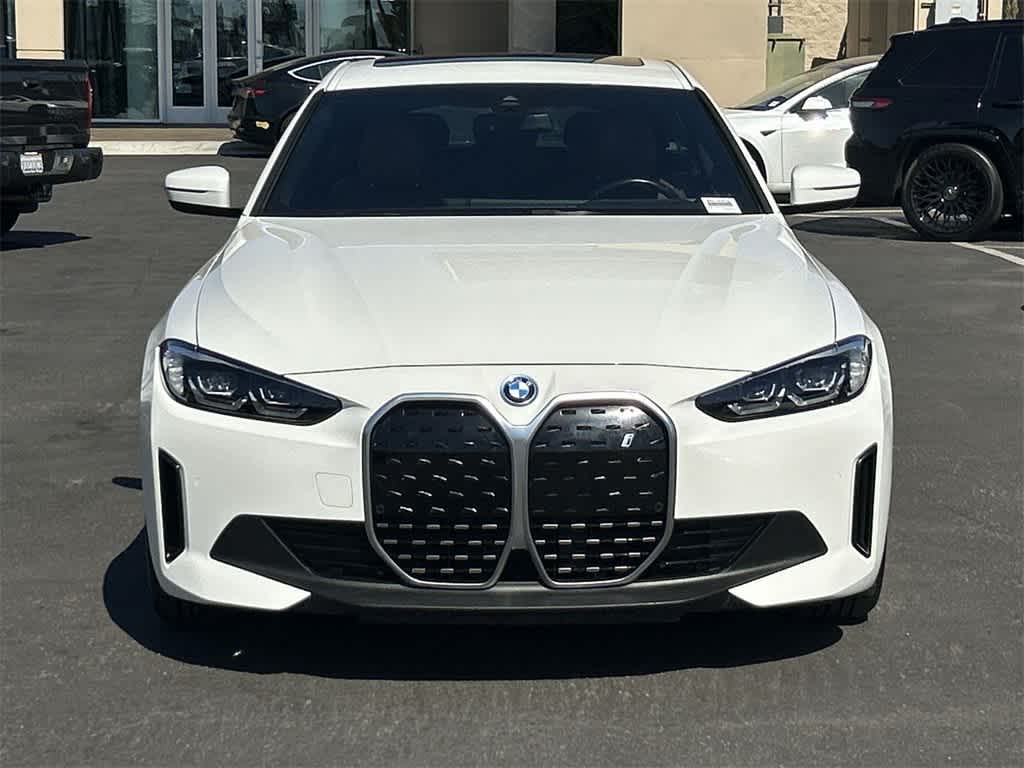 Thumbnail: 2023 BMW i4 - 10