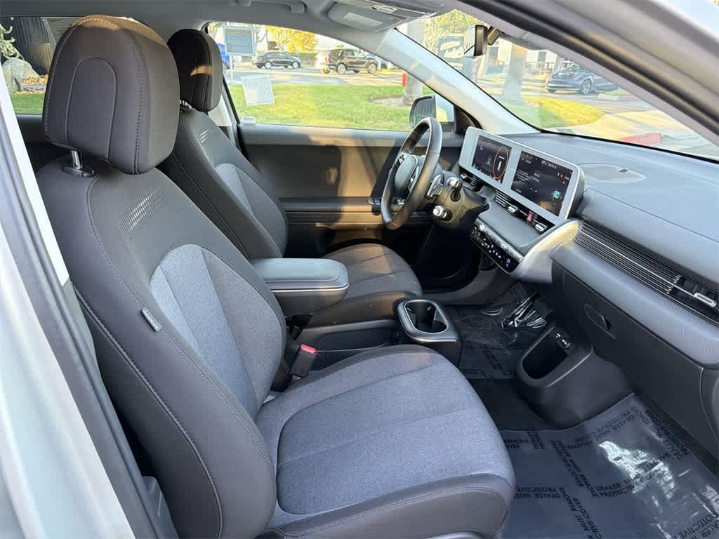 Thumbnail: 2024 Hyundai Ioniq 5 - 32