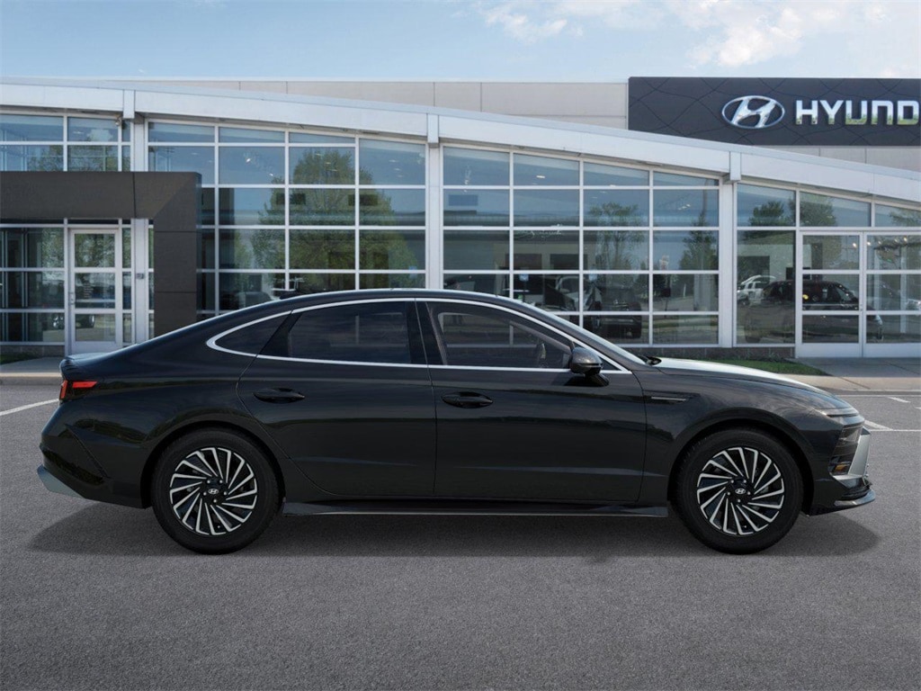 Thumbnail: 2025 Hyundai Sonata - 7