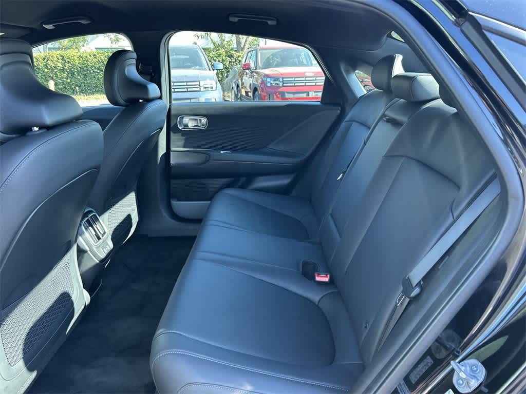 Thumbnail: 2025 Hyundai Ioniq 6 - 30