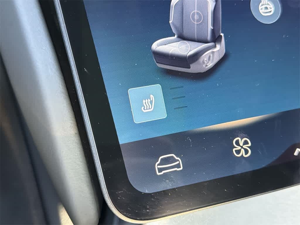 Thumbnail: 2024 Lucid Air - 23