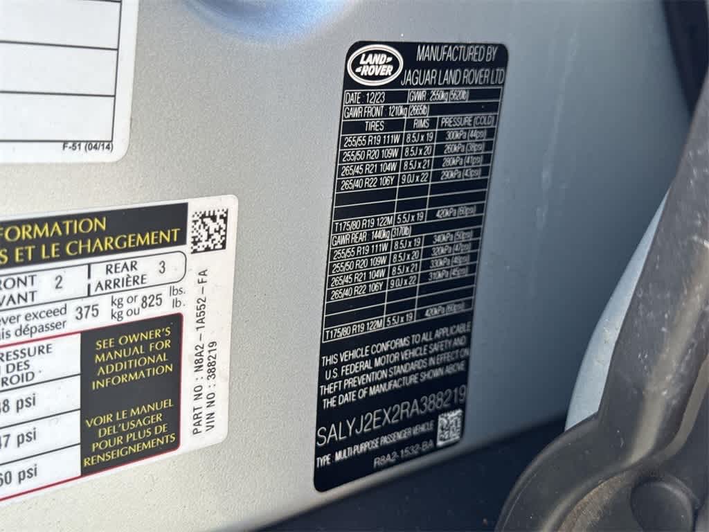 Thumbnail: 2024 Land Rover Range Rover Velar - 10